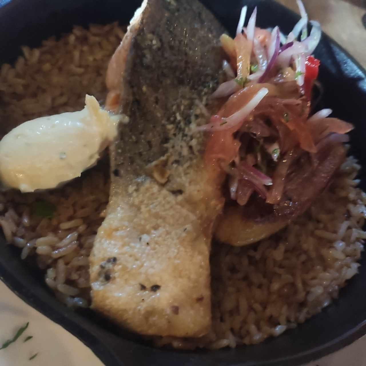 salmon con arroz titote