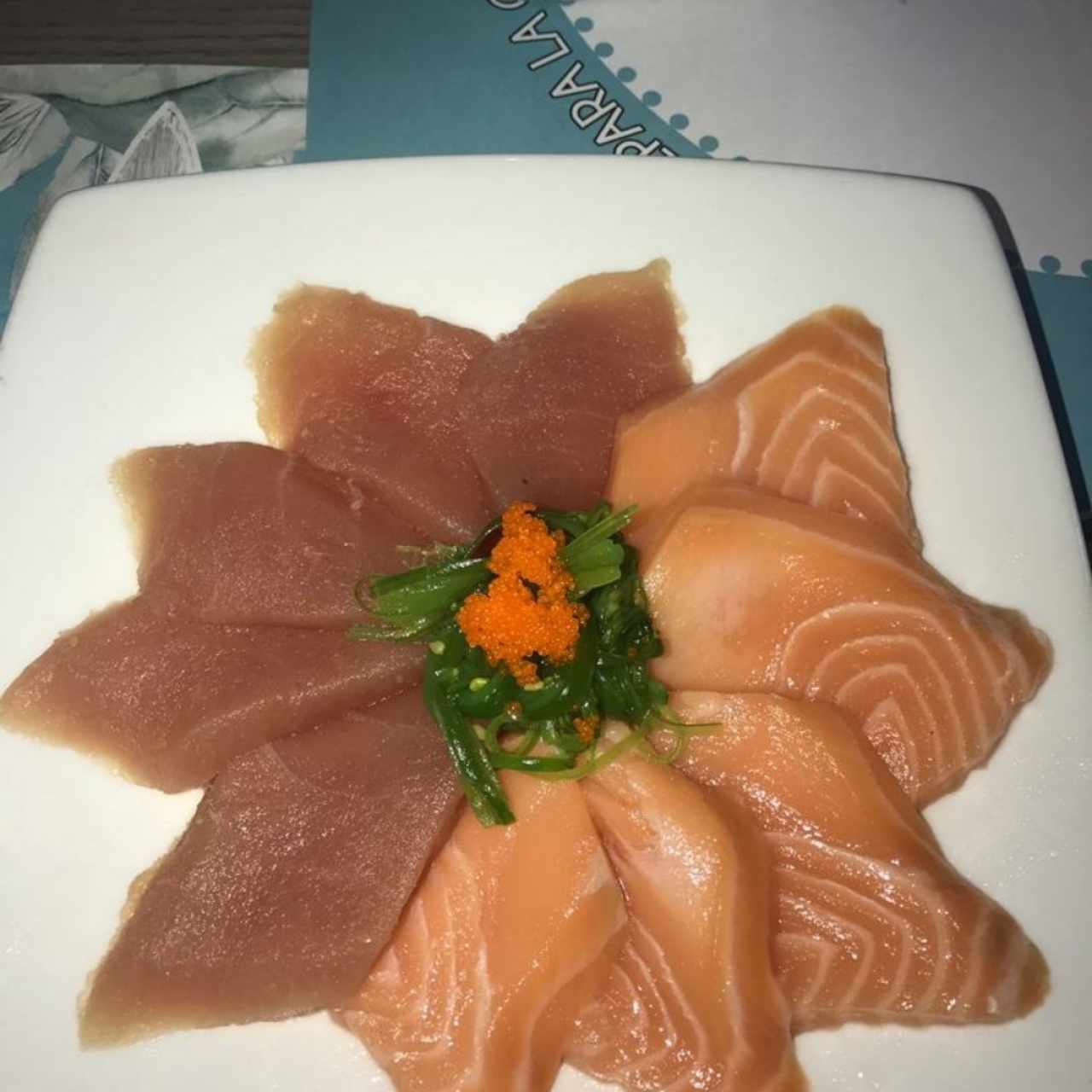 Sashimi Mixto, de Salmon y Atun, Excelente, Excepto el Wasabe