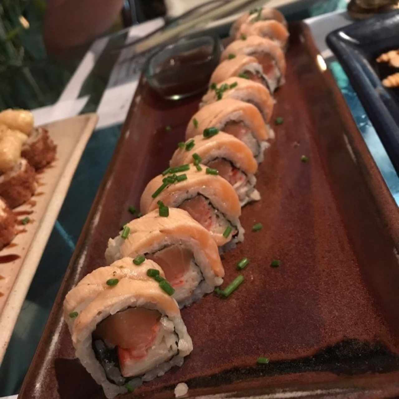 nekko salmon roll