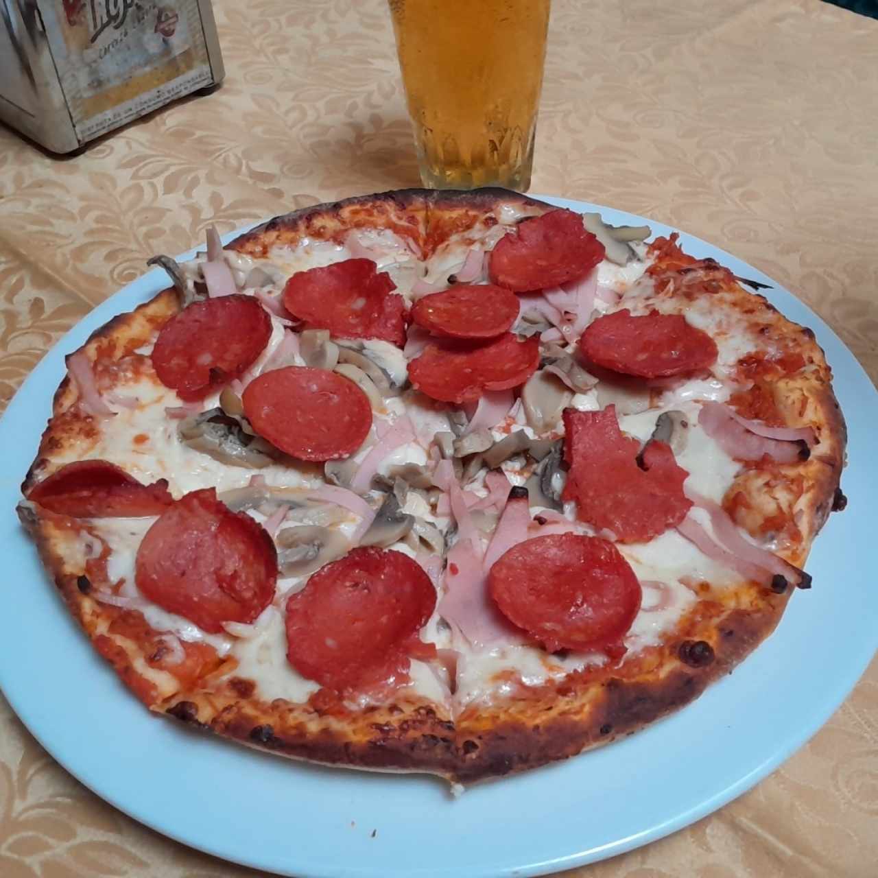 Pizza Caraqueña