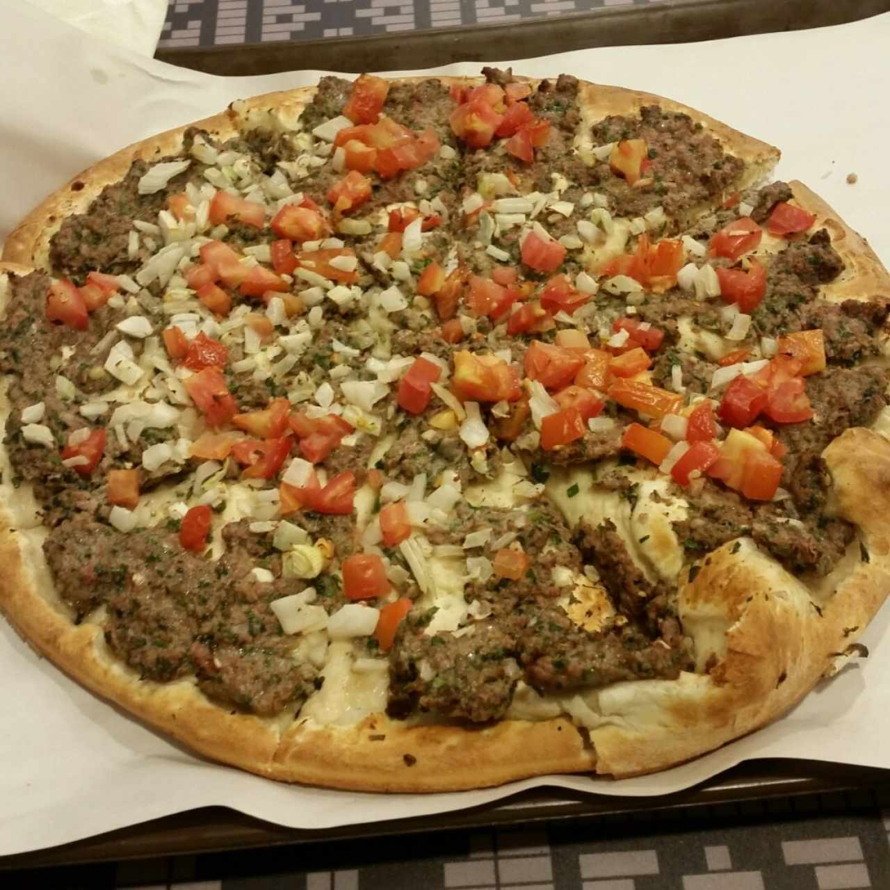 Pizza grande de Kafta