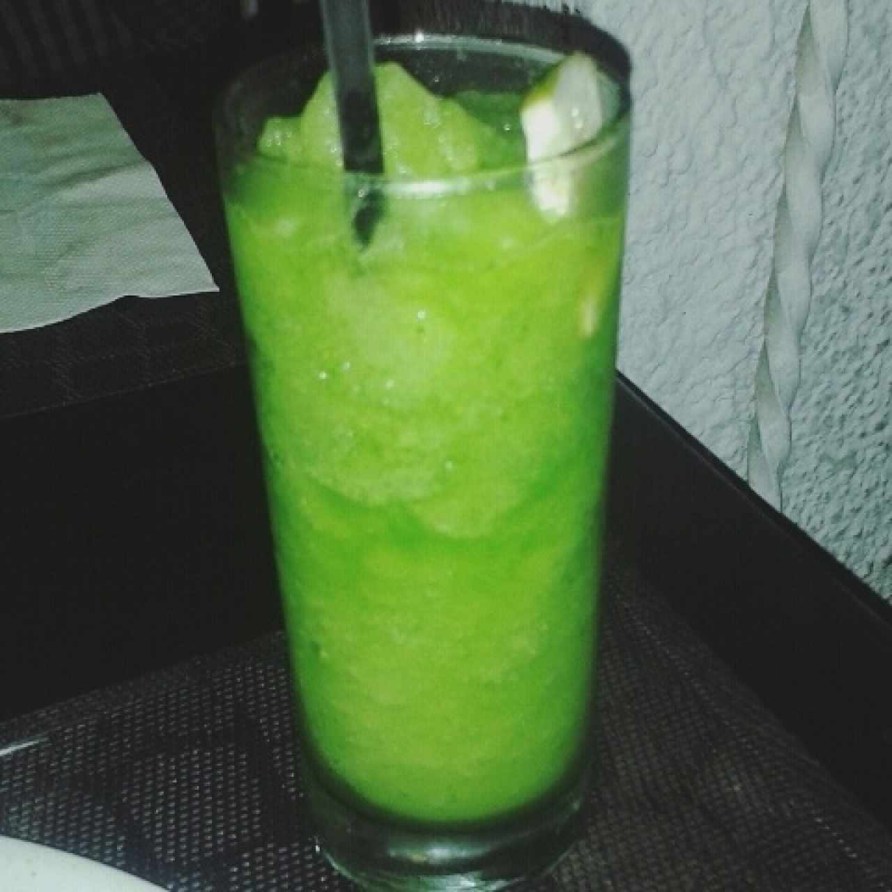 limonada frappe con hierbabuena