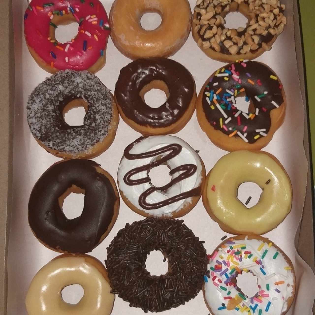 Caja de 12 mini donuts
