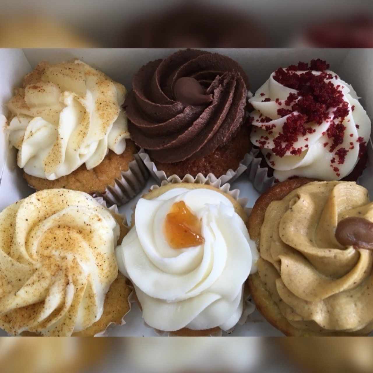 Piña. Cambur y choco-nutella. Red Velvet. Zanahoria. Durazno. Arequipe y Canela