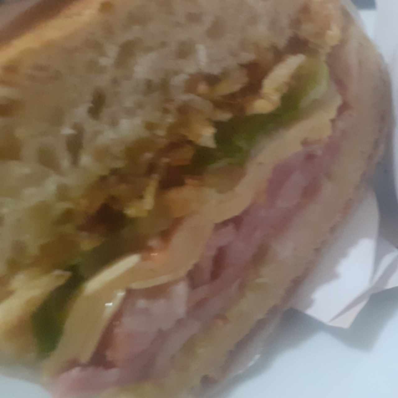 Sándwich de Lomo Ahumado