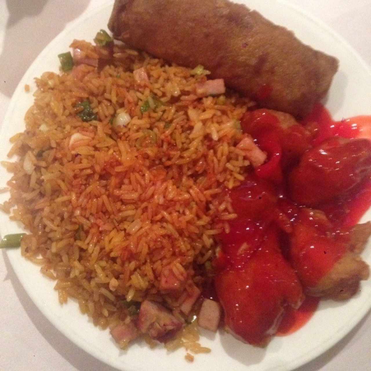 Combo 12: Arroz Especial, Pollo Agridulce y Lumpia