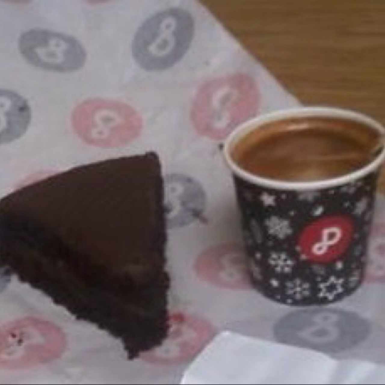 Torta de Chocolate y Cafe Bombon