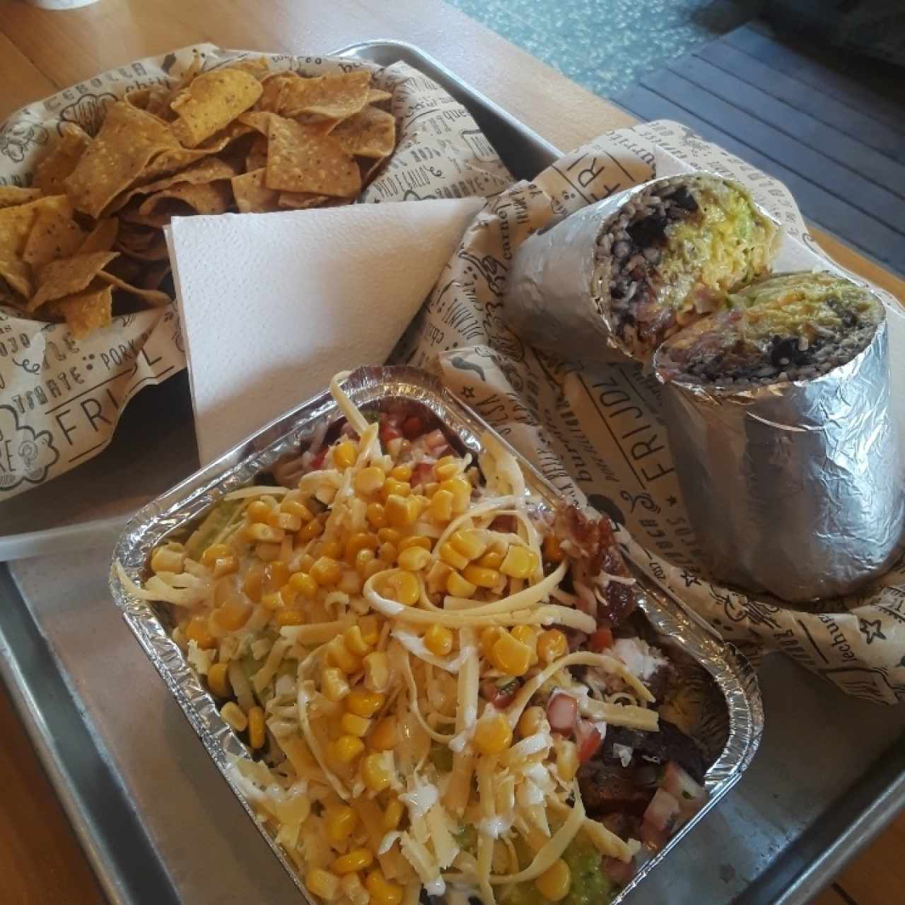 chips, bowl y burrito