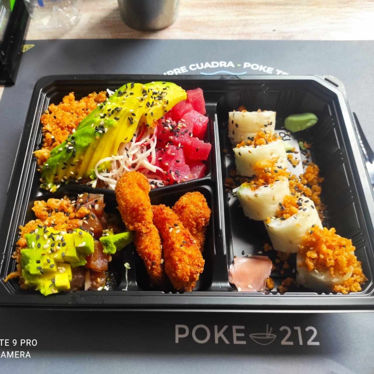 Poke sushi box