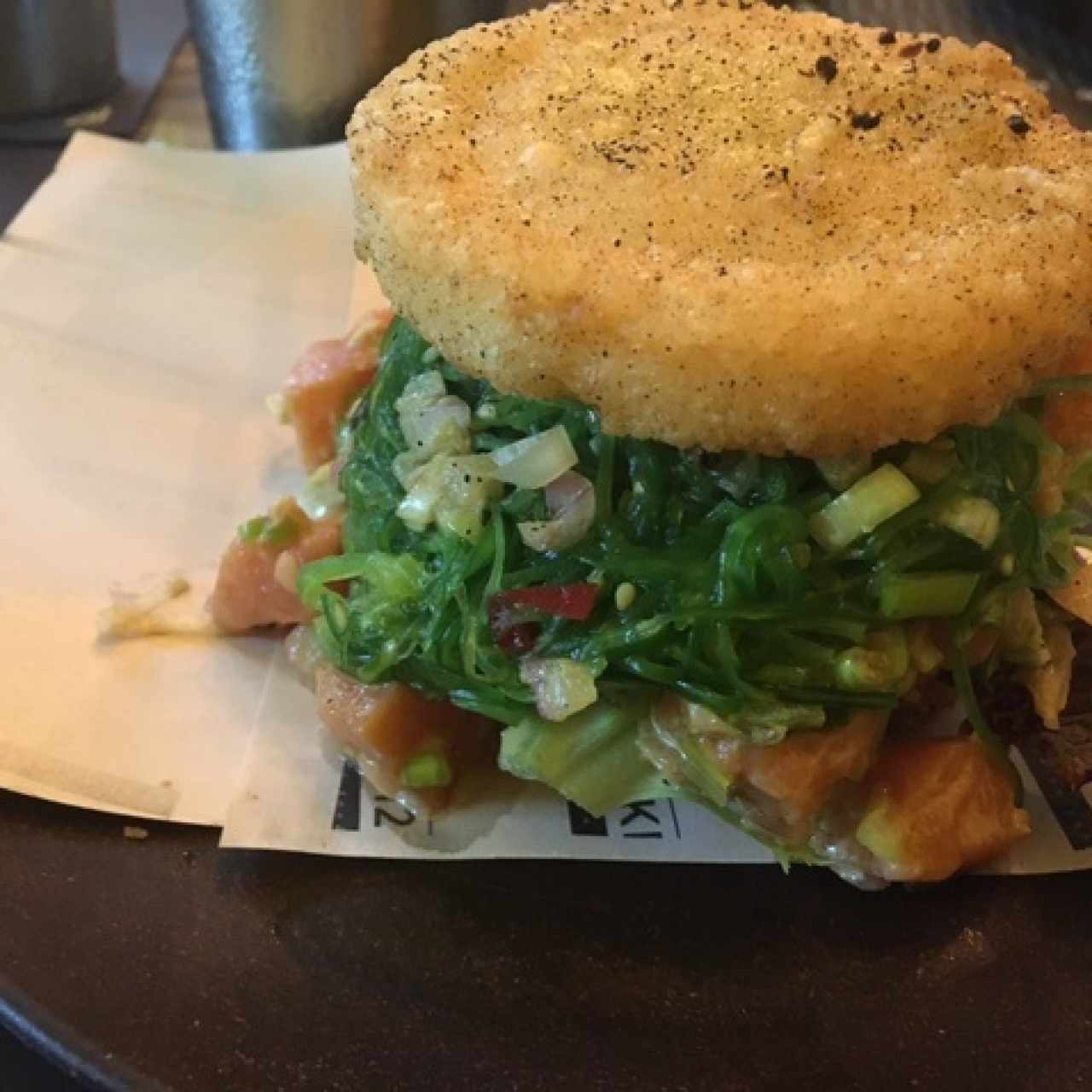 Poke Burger Salmón