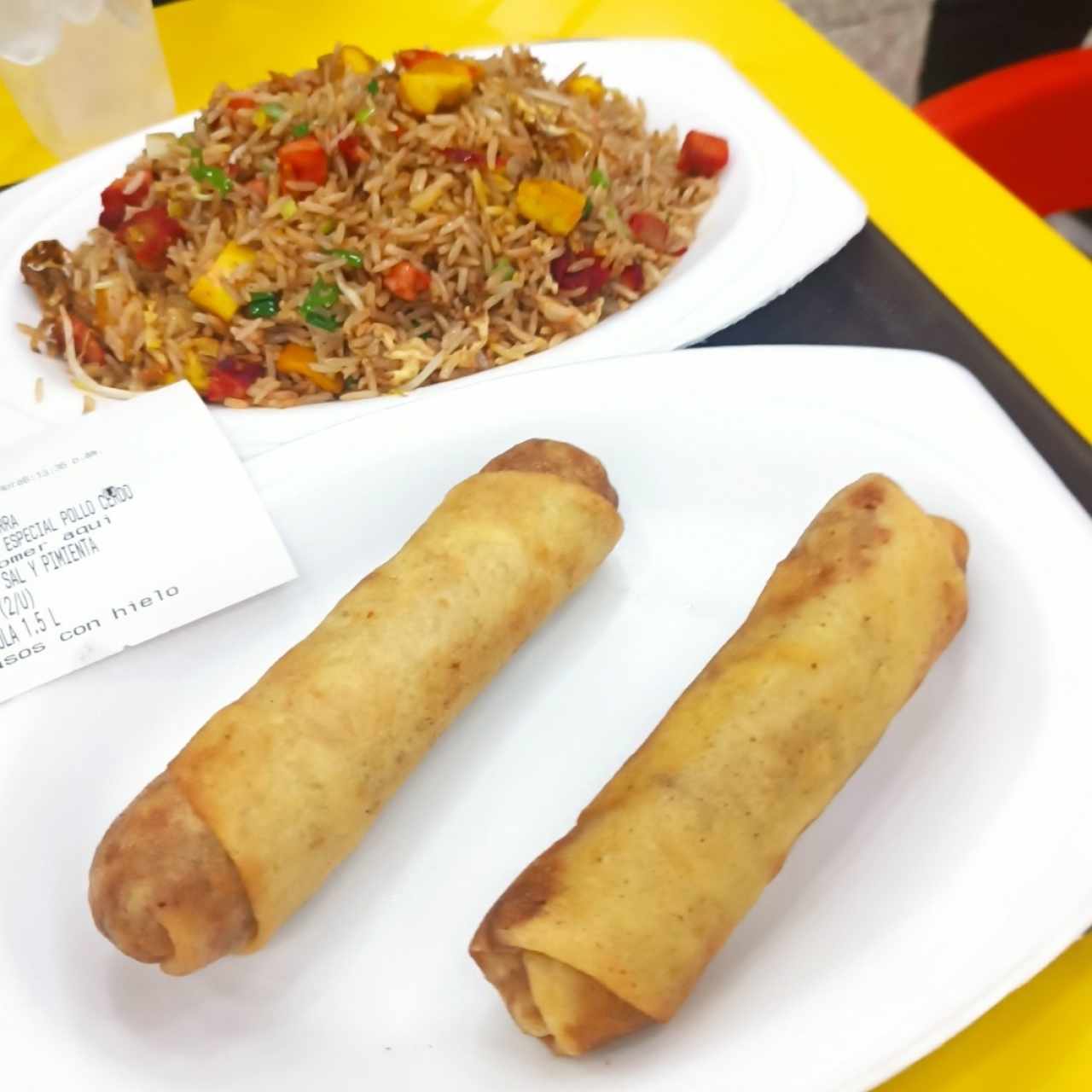 arroz chino y lumpia 