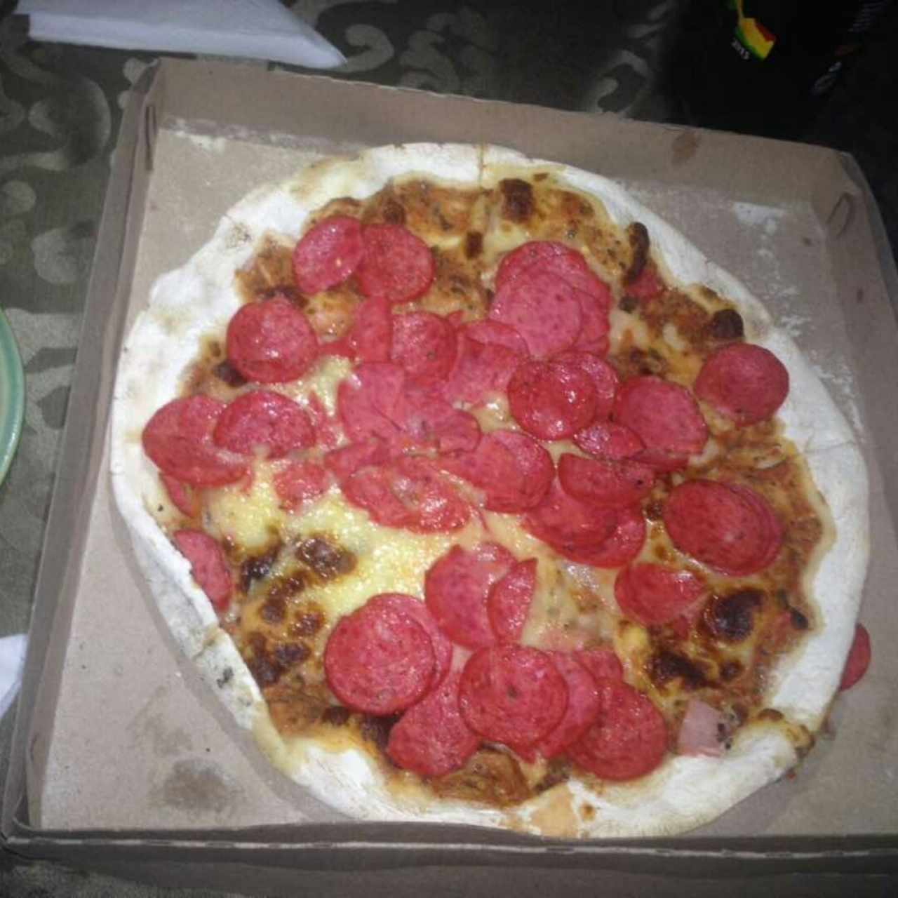 Pizza Mediana de Pepperoni, siempre excelente