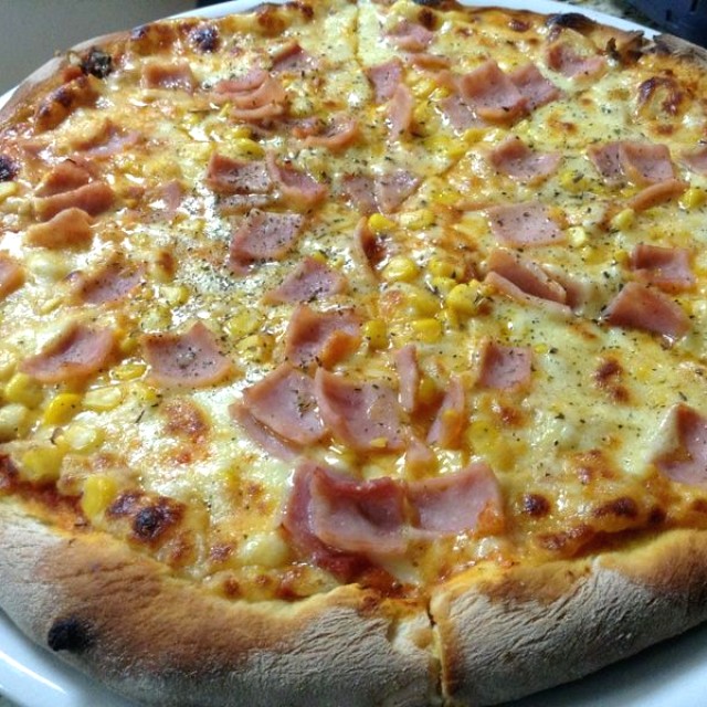Pizza Prosciutto con extra de maíz!!!!