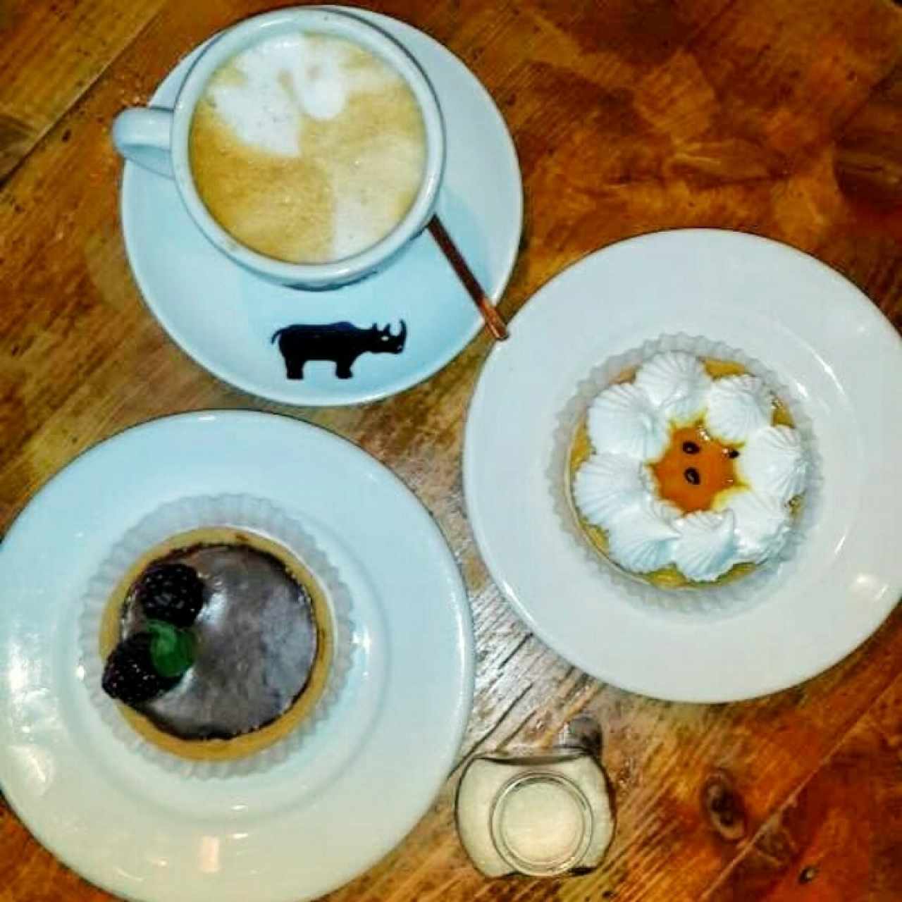 Tartaleta de mora y parchita + cafecito