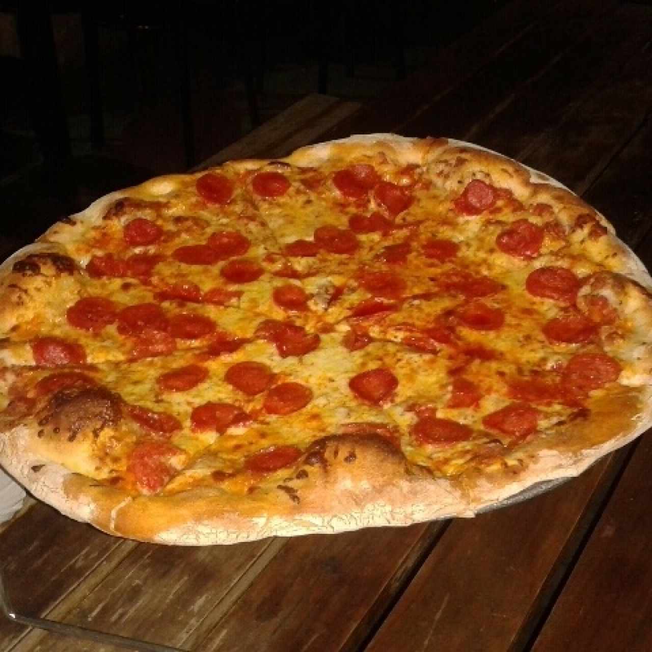 Pepperoni Pizza @Pizza Caracas
