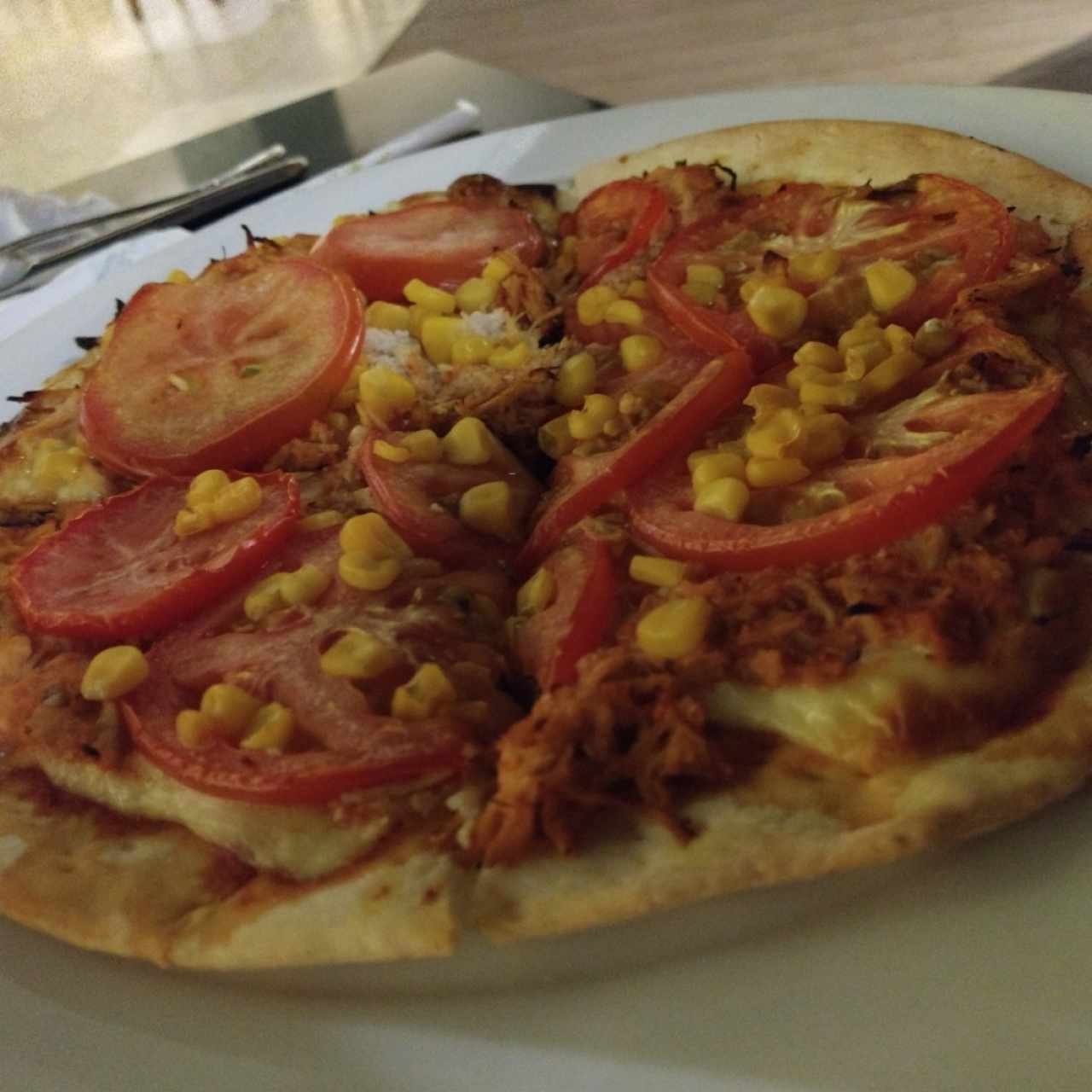 Pizza pollo maiz tomate